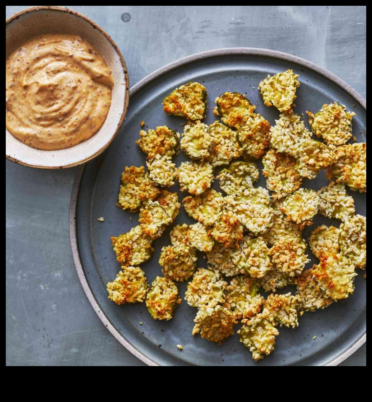 Ātri un kraukšķīgi: uzkodu receptes laimei, atrodoties ceļā