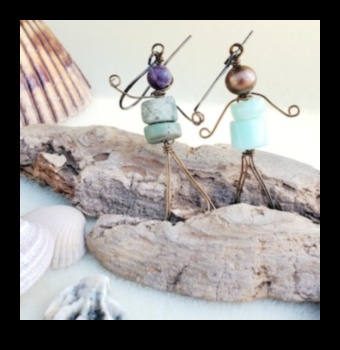 Čukstoši dīvaini: apburoši bērnudārza aprīkojuma atradumi