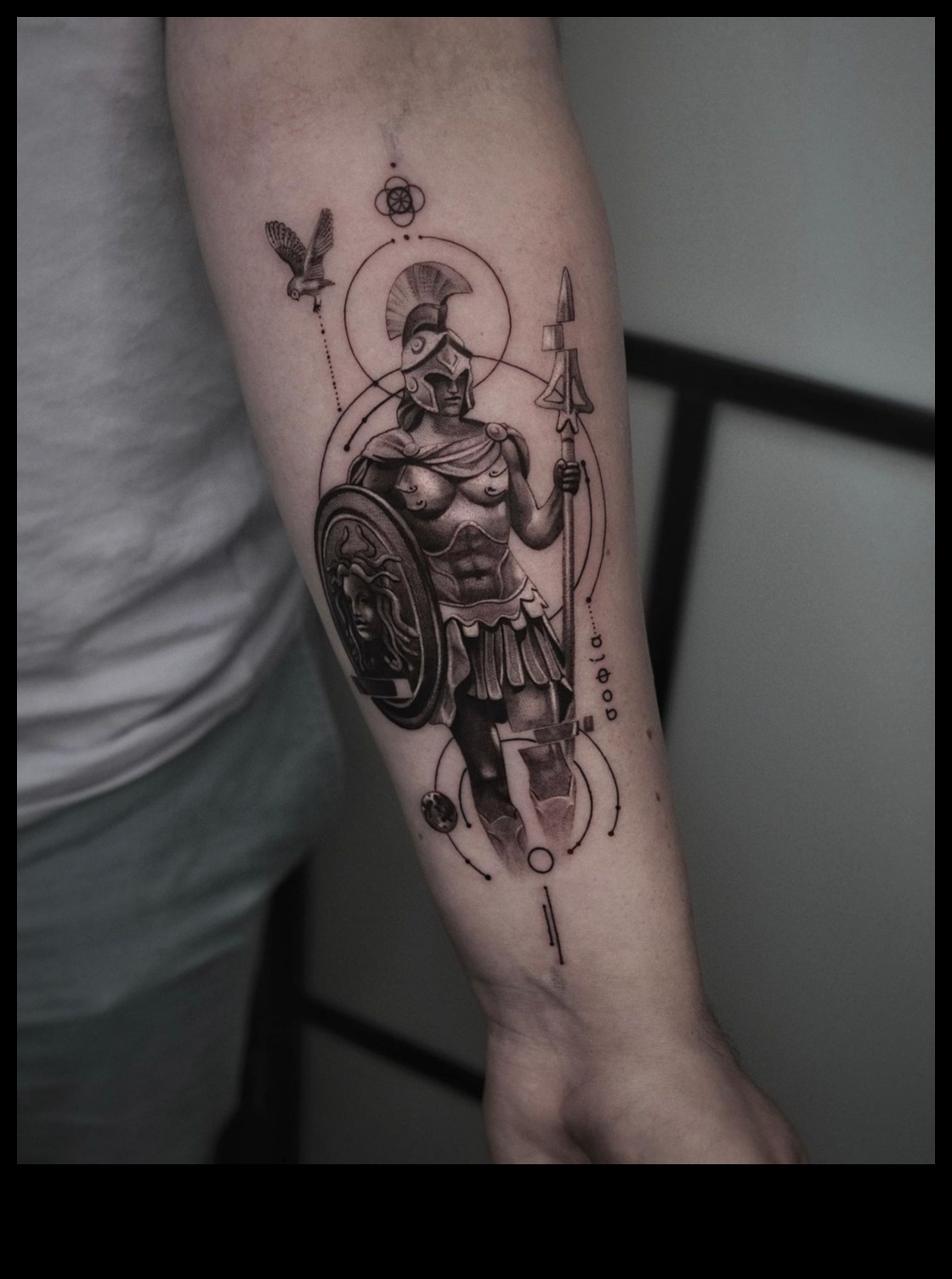 Tintes saplūšana: kur radošums satiekas ar ādu