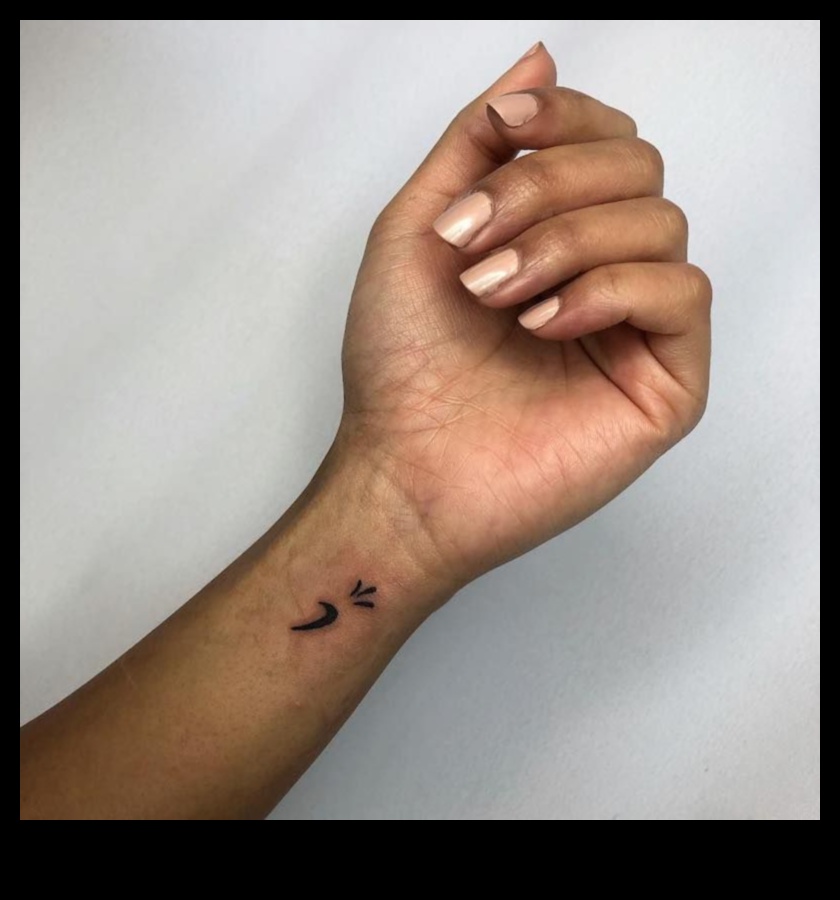 Smalki apgalvojumi: iespaidīgi minimālisma plaukstas tetovējumi