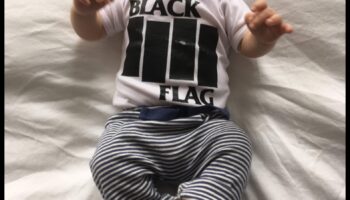 Mazā modesista: ģērbiet mazuli ar noskaņu