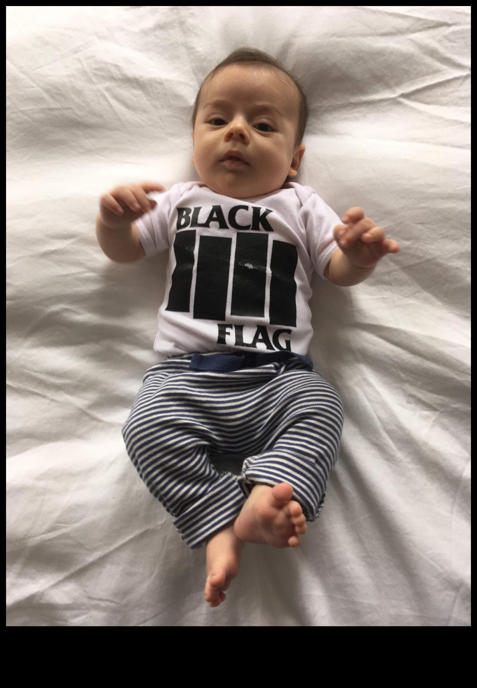 Mazā modesista: ģērbiet mazuli ar noskaņu