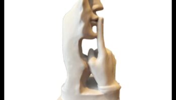 Veidots klusums: viduslaiku statuju emocionālā rezonanse